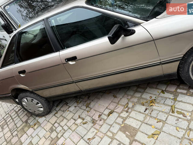 Сірий Ауді 90, об'ємом двигуна 2 л та пробігом 400 тис. км за 1400 $, фото 1 на Automoto.ua
