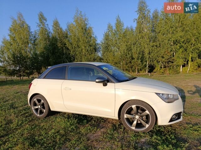 Белый Ауди А1, объемом двигателя 1.6 л и пробегом 223 тыс. км за 11000 $, фото 1 на Automoto.ua