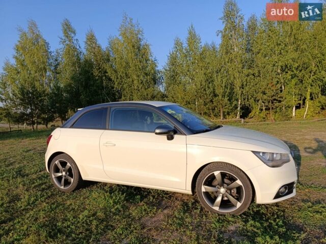 Белый Ауди А1, объемом двигателя 1.6 л и пробегом 223 тыс. км за 11000 $, фото 1 на Automoto.ua