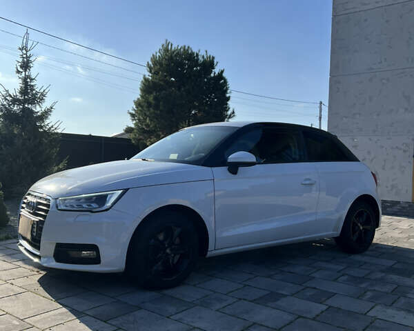 Білий Ауді А1, об'ємом двигуна 1.6 л та пробігом 35 тис. км за 16000 $, фото 1 на Automoto.ua