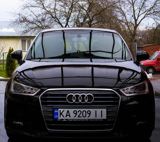 Чорний Ауді А1, об'ємом двигуна 1.6 л та пробігом 86 тис. км за 14500 $, фото 1 на Automoto.ua