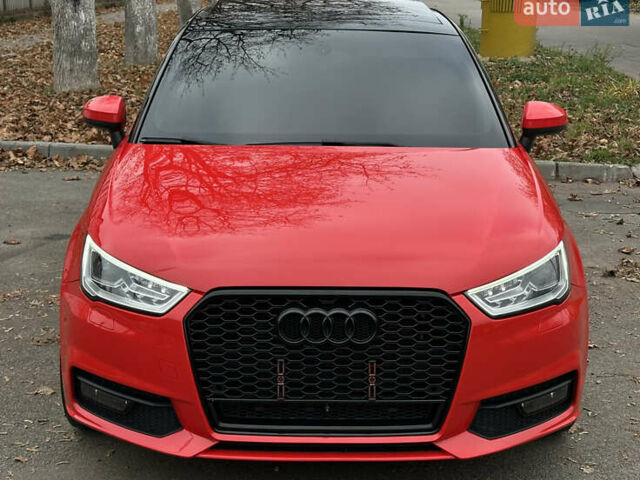 Красный Ауди А1, объемом двигателя 1.6 л и пробегом 120 тыс. км за 13900 $, фото 1 на Automoto.ua