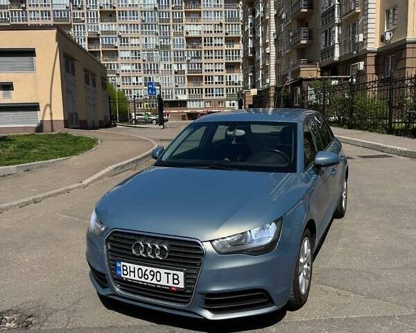 Синій Ауді А1, об'ємом двигуна 1.39 л та пробігом 125 тис. км за 10300 $, фото 1 на Automoto.ua