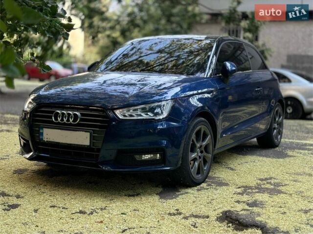 Синий Ауди А1, объемом двигателя 1.6 л и пробегом 95 тыс. км за 15900 $, фото 1 на Automoto.ua