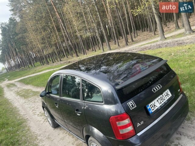 Черный Ауди А2, объемом двигателя 1.4 л и пробегом 338 тыс. км за 3600 $, фото 1 на Automoto.ua