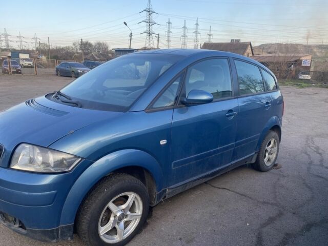 Синій Ауді A2, об'ємом двигуна 1.2 л та пробігом 186 тис. км за 2004 $, фото 1 на Automoto.ua