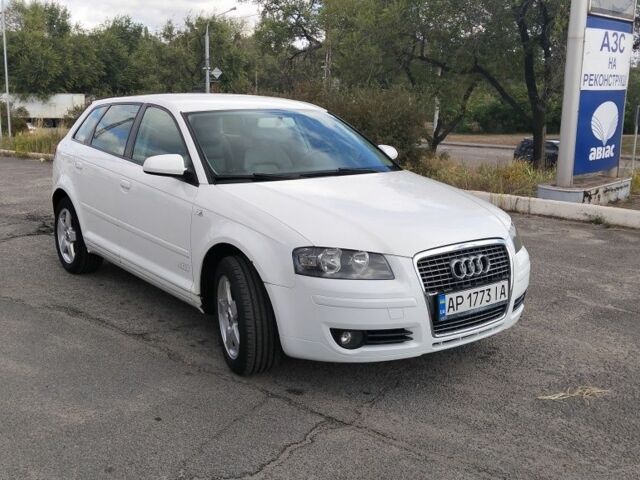 Белый Ауди А3, объемом двигателя 1.6 л и пробегом 250 тыс. км за 4718 $, фото 1 на Automoto.ua