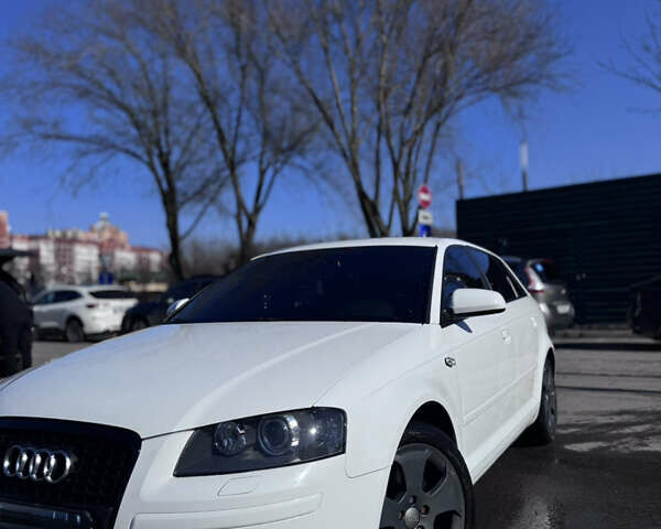Білий Ауді А3, об'ємом двигуна 2 л та пробігом 280 тис. км за 7500 $, фото 1 на Automoto.ua