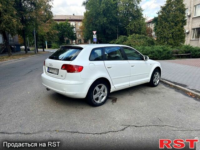 Белый Ауди А3, объемом двигателя 1.6 л и пробегом 238 тыс. км за 5800 $, фото 1 на Automoto.ua