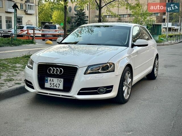 Белый Ауди А3, объемом двигателя 2 л и пробегом 240 тыс. км за 8500 $, фото 1 на Automoto.ua