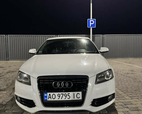 Белый Ауди А3, объемом двигателя 1.39 л и пробегом 265 тыс. км за 8600 $, фото 1 на Automoto.ua