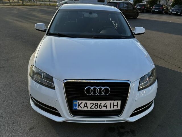 Белый Ауди А3, объемом двигателя 1.2 л и пробегом 160 тыс. км за 8400 $, фото 1 на Automoto.ua