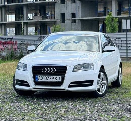 Білий Ауді А3, об'ємом двигуна 1.2 л та пробігом 72 тис. км за 8561 $, фото 1 на Automoto.ua