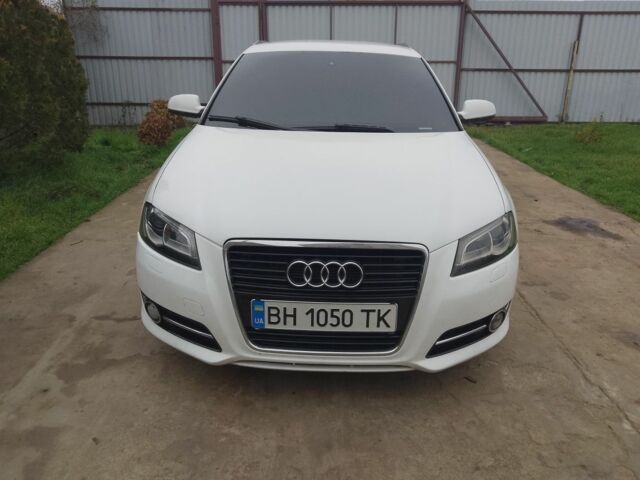 Білий Ауді А3, об'ємом двигуна 1.2 л та пробігом 245 тис. км за 11000 $, фото 1 на Automoto.ua