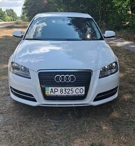 Білий Ауді А3, об'ємом двигуна 1.2 л та пробігом 205 тис. км за 6700 $, фото 1 на Automoto.ua