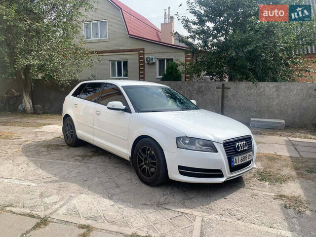 Белый Ауди А3, объемом двигателя 1.2 л и пробегом 245 тыс. км за 8300 $, фото 1 на Automoto.ua