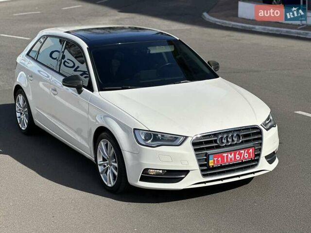 Белый Ауди А3, объемом двигателя 1.6 л и пробегом 185 тыс. км за 12000 $, фото 1 на Automoto.ua