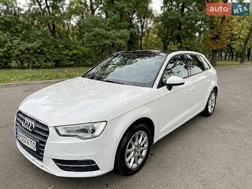 Белый Ауди А3, объемом двигателя 1.6 л и пробегом 120 тыс. км за 15500 $, фото 1 на Automoto.ua
