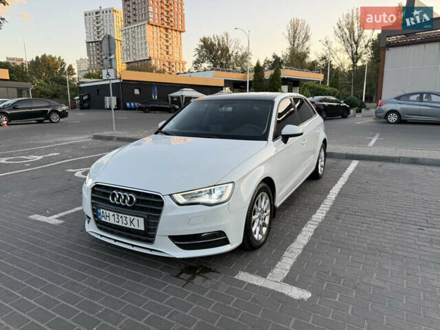 Білий Ауді А3, об'ємом двигуна 1.6 л та пробігом 222 тис. км за 16500 $, фото 1 на Automoto.ua