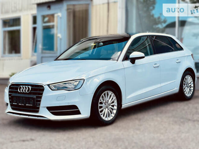 Белый Ауди А3, объемом двигателя 1.6 л и пробегом 250 тыс. км за 13700 $, фото 1 на Automoto.ua
