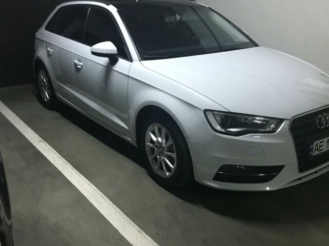 Белый Ауди А3, объемом двигателя 2 л и пробегом 11 тыс. км за 22500 $, фото 1 на Automoto.ua