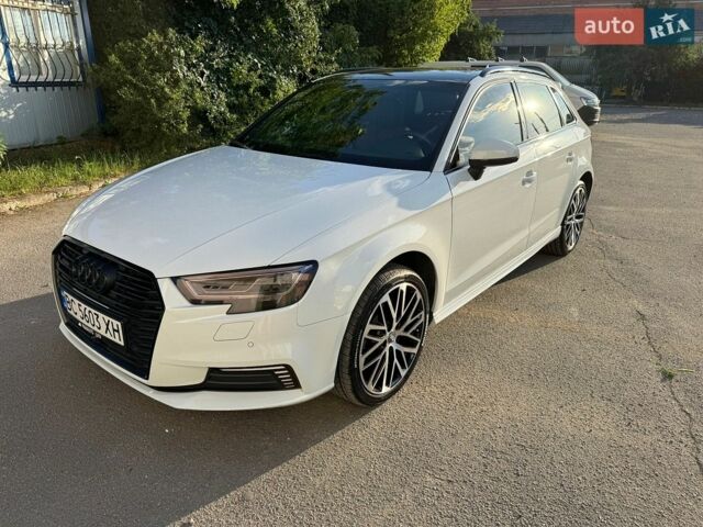 Белый Ауди А3, объемом двигателя 1.4 л и пробегом 85 тыс. км за 17500 $, фото 1 на Automoto.ua