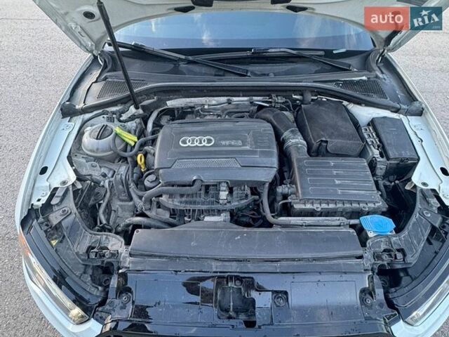 Белый Ауди А3, объемом двигателя 1.8 л и пробегом 180 тыс. км за 13600 $, фото 1 на Automoto.ua