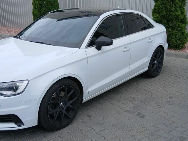 Білий Ауді А3, об'ємом двигуна 1.8 л та пробігом 230 тис. км за 13800 $, фото 1 на Automoto.ua