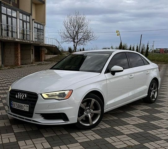 Белый Ауди А3, объемом двигателя 1.8 л и пробегом 217 тыс. км за 11500 $, фото 1 на Automoto.ua