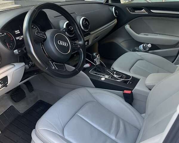 Білий Ауді А3, об'ємом двигуна 1.8 л та пробігом 132 тис. км за 16900 $, фото 1 на Automoto.ua