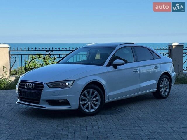 Белый Ауди А3, объемом двигателя 1.6 л и пробегом 146 тыс. км за 12900 $, фото 1 на Automoto.ua