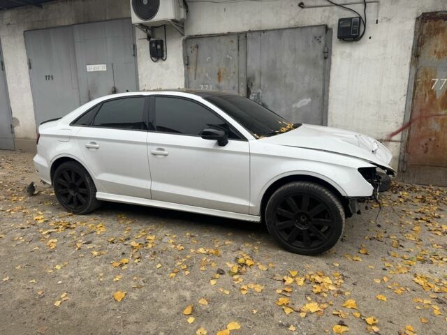 Белый Ауди А3, объемом двигателя 0 л и пробегом 220 тыс. км за 7500 $, фото 1 на Automoto.ua