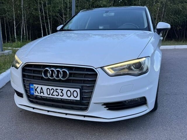 Белый Ауди А3, объемом двигателя 1.6 л и пробегом 196 тыс. км за 14200 $, фото 1 на Automoto.ua