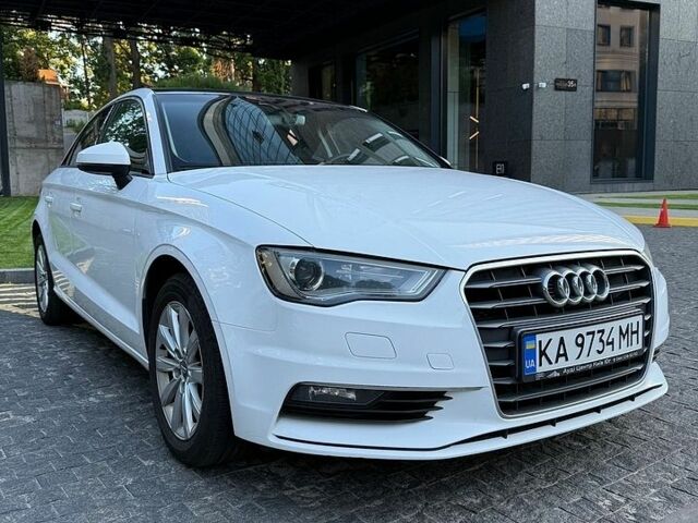 Белый Ауди А3, объемом двигателя 1.6 л и пробегом 180 тыс. км за 13700 $, фото 1 на Automoto.ua