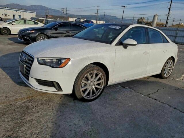 Белый Ауди А3, объемом двигателя 2 л и пробегом 67 тыс. км за 1900 $, фото 1 на Automoto.ua