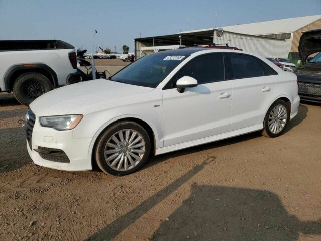 Белый Ауди А3, объемом двигателя 2 л и пробегом 82 тыс. км за 3000 $, фото 1 на Automoto.ua