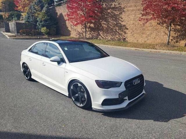 Белый Ауди А3, объемом двигателя 2 л и пробегом 59 тыс. км за 3500 $, фото 1 на Automoto.ua