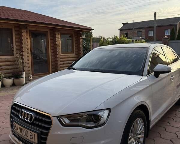 Белый Ауди А3, объемом двигателя 2 л и пробегом 65 тыс. км за 23500 $, фото 1 на Automoto.ua
