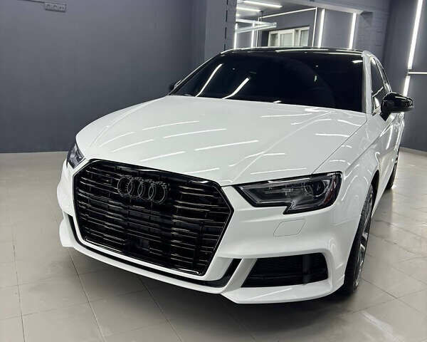 Белый Ауди А3, объемом двигателя 2 л и пробегом 172 тыс. км за 17000 $, фото 1 на Automoto.ua