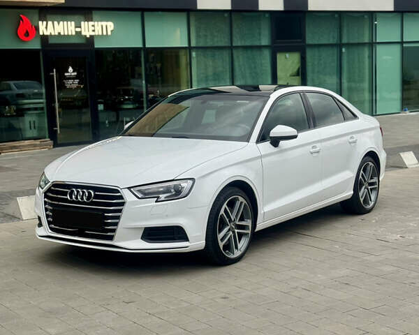 Ауди А3 2020 в Хмельницком на Automoto.ua Белый Ауди А3, объемом двигателя 1.98 л и пробегом 69 тыс. км за 16500 $, фото 1 на Automoto.ua