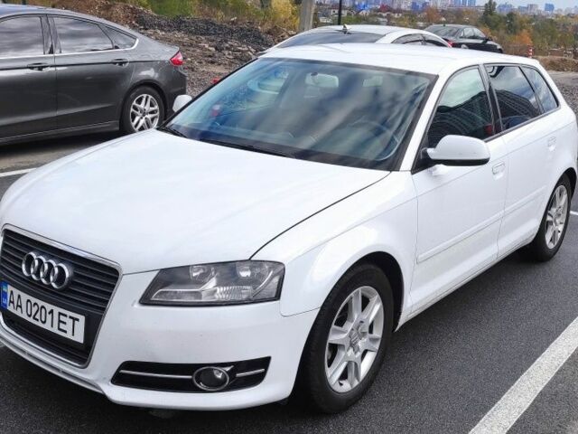 Білий Ауді А3, об'ємом двигуна 1.2 л та пробігом 261 тис. км за 7000 $, фото 1 на Automoto.ua