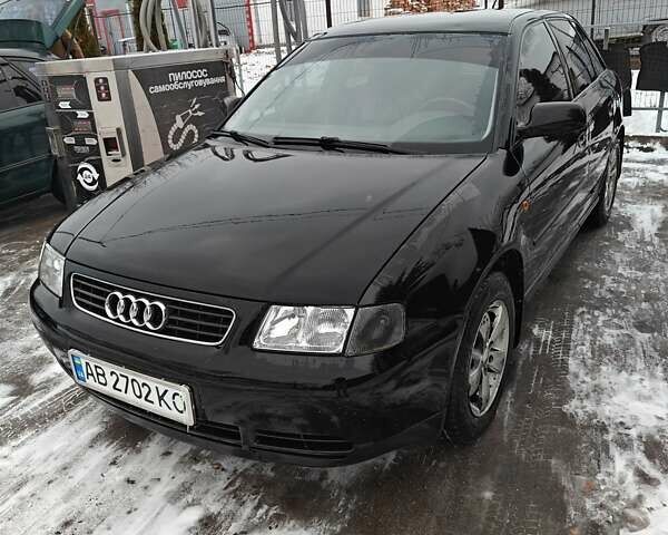 Черный Ауди А3, объемом двигателя 1.8 л и пробегом 285 тыс. км за 3700 $, фото 1 на Automoto.ua