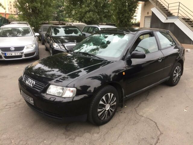 Черный Ауди А3, объемом двигателя 1.6 л и пробегом 200 тыс. км за 2199 $, фото 1 на Automoto.ua