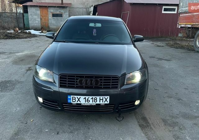 Черный Ауди А3, объемом двигателя 2 л и пробегом 378 тыс. км за 5000 $, фото 1 на Automoto.ua