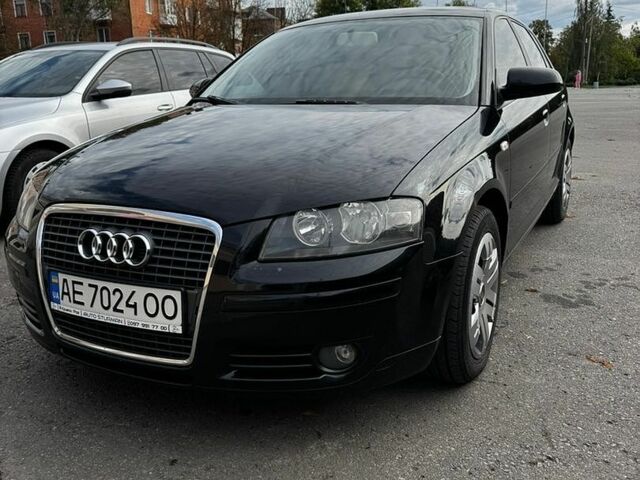 Черный Ауди А3, объемом двигателя 1.6 л и пробегом 247 тыс. км за 5300 $, фото 1 на Automoto.ua