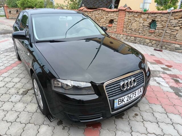 Черный Ауди А3, объемом двигателя 1.9 л и пробегом 300 тыс. км за 6000 $, фото 1 на Automoto.ua