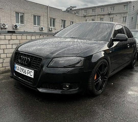 Черный Ауди А3, объемом двигателя 2 л и пробегом 307 тыс. км за 7799 $, фото 1 на Automoto.ua