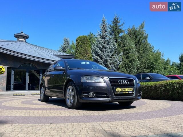 Черный Ауди А3, объемом двигателя 1.6 л и пробегом 247 тыс. км за 9300 $, фото 1 на Automoto.ua