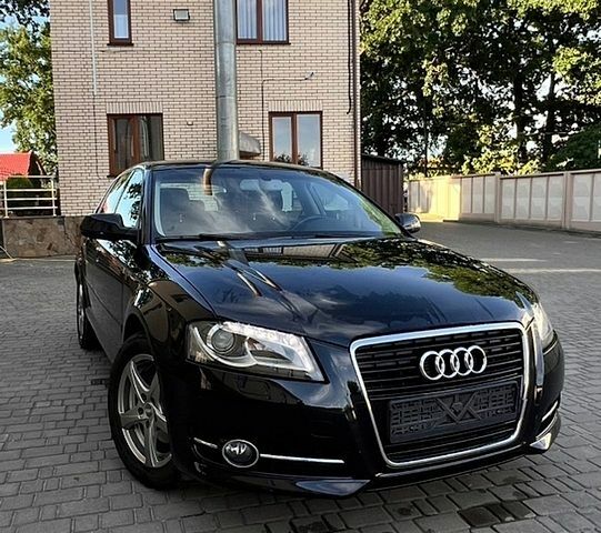 Чорний Ауді А3, об'ємом двигуна 1.8 л та пробігом 227 тис. км за 7699 $, фото 1 на Automoto.ua