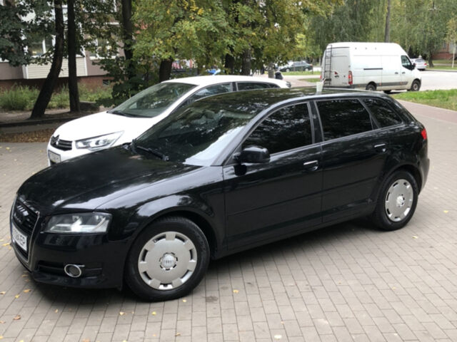 Чорний Ауді А3, об'ємом двигуна 1.39 л та пробігом 200 тис. км за 8000 $, фото 1 на Automoto.ua